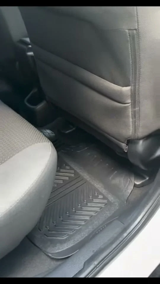 The same crossover rear floor after interior detailing